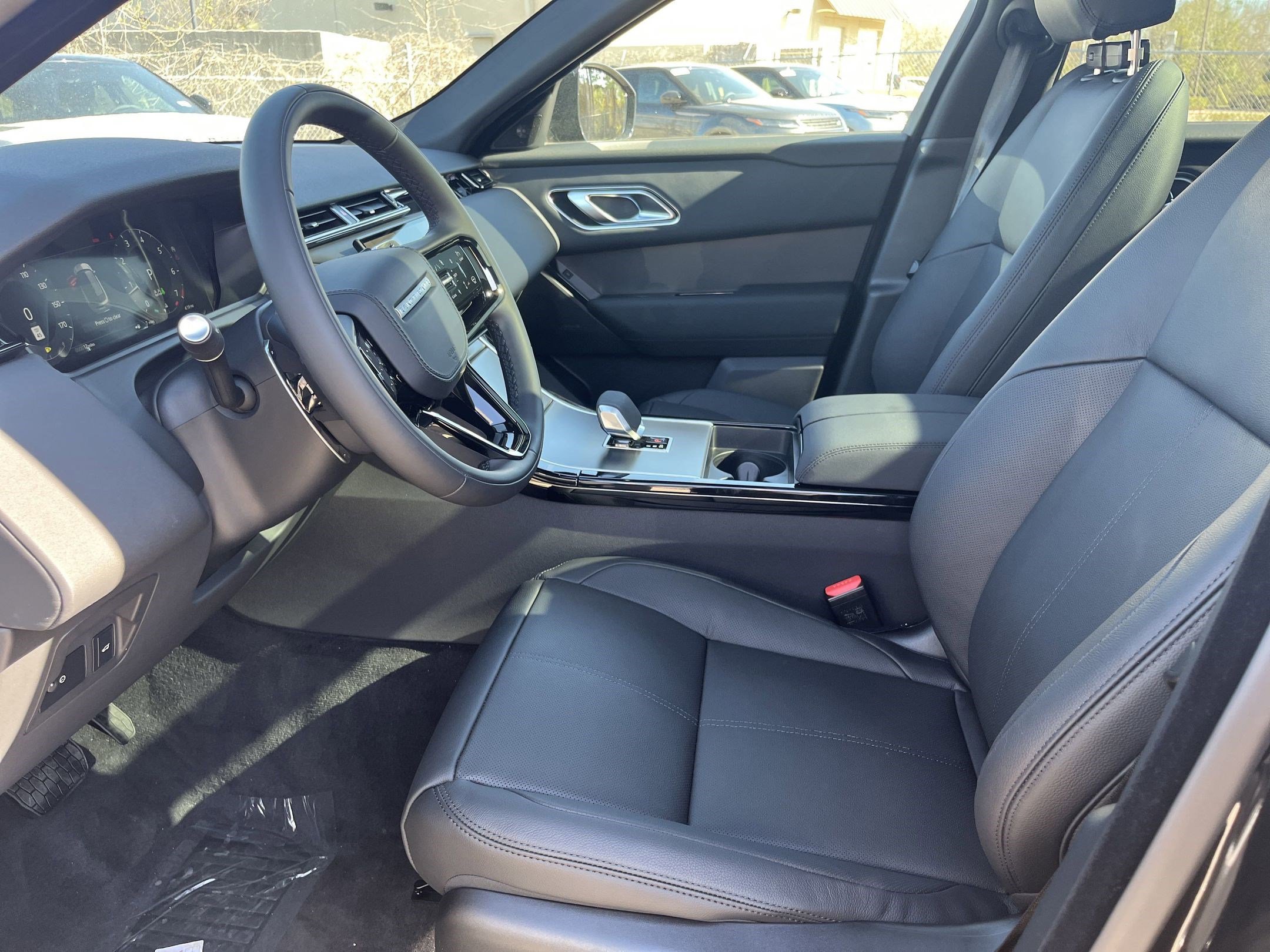 New 2026 Land Rover Range Rover Velar S image 4
