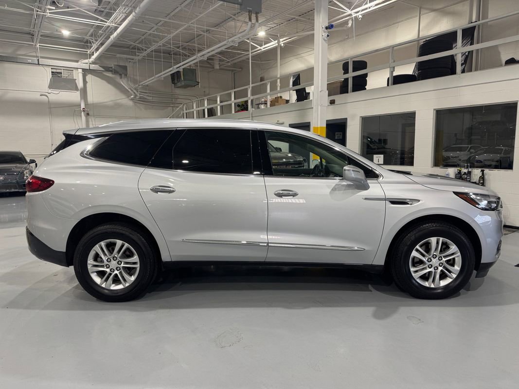 Used 2019 Buick Enclave Essence image 8