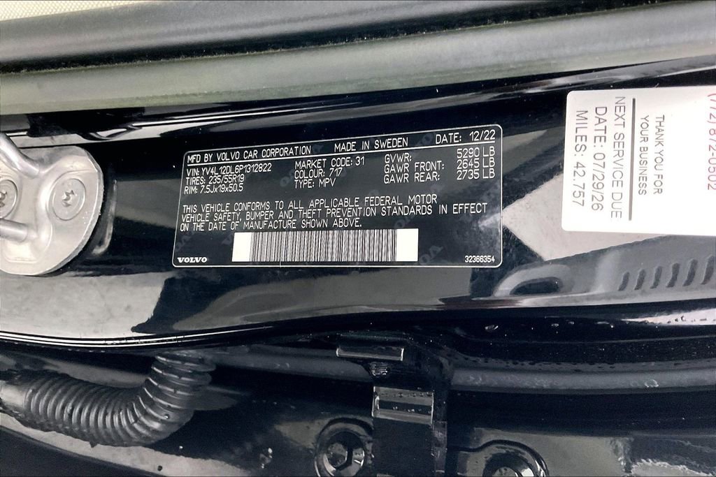 Certified 2023 Volvo XC60 B5 Plus w/ Protection Package Premier image 44