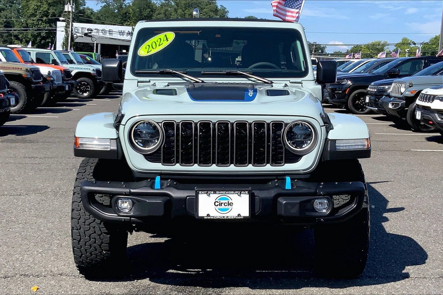 Certified 2024 Jeep Wrangler Unlimited Rubicon 4xe AWD/4WD image 3