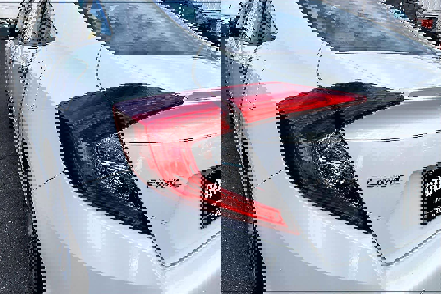 Used 2019 Honda Civic Touring image 27