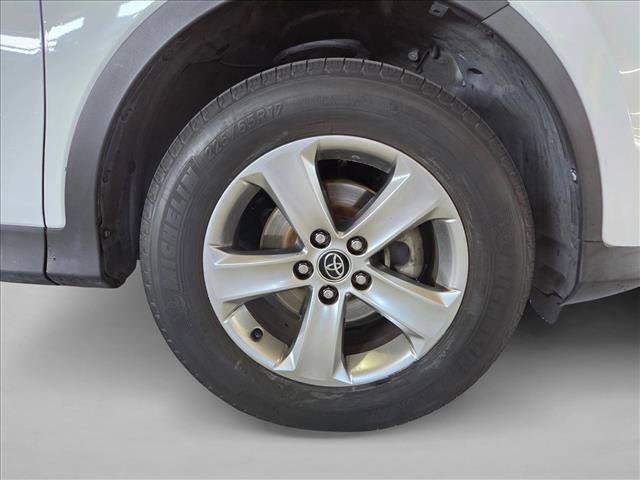 Used 2015 Toyota RAV4 XLE AWD/4WD image 21