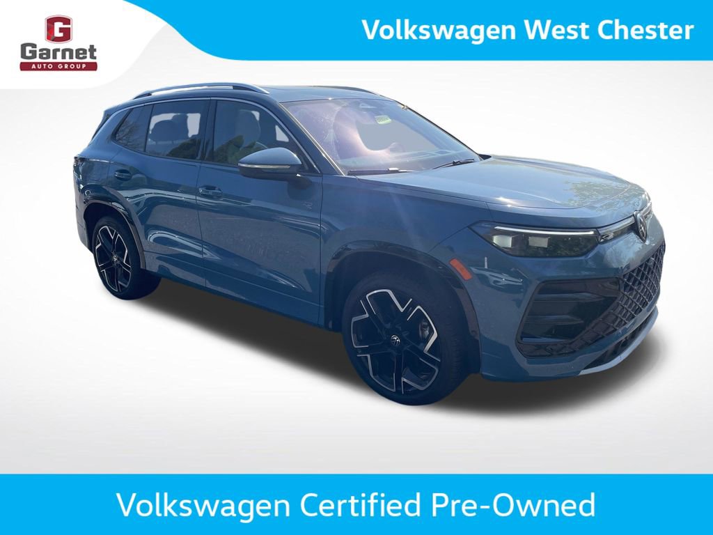 Certified 2025 Volkswagen Tiguan SEL R-Line AWD/4WD image 8