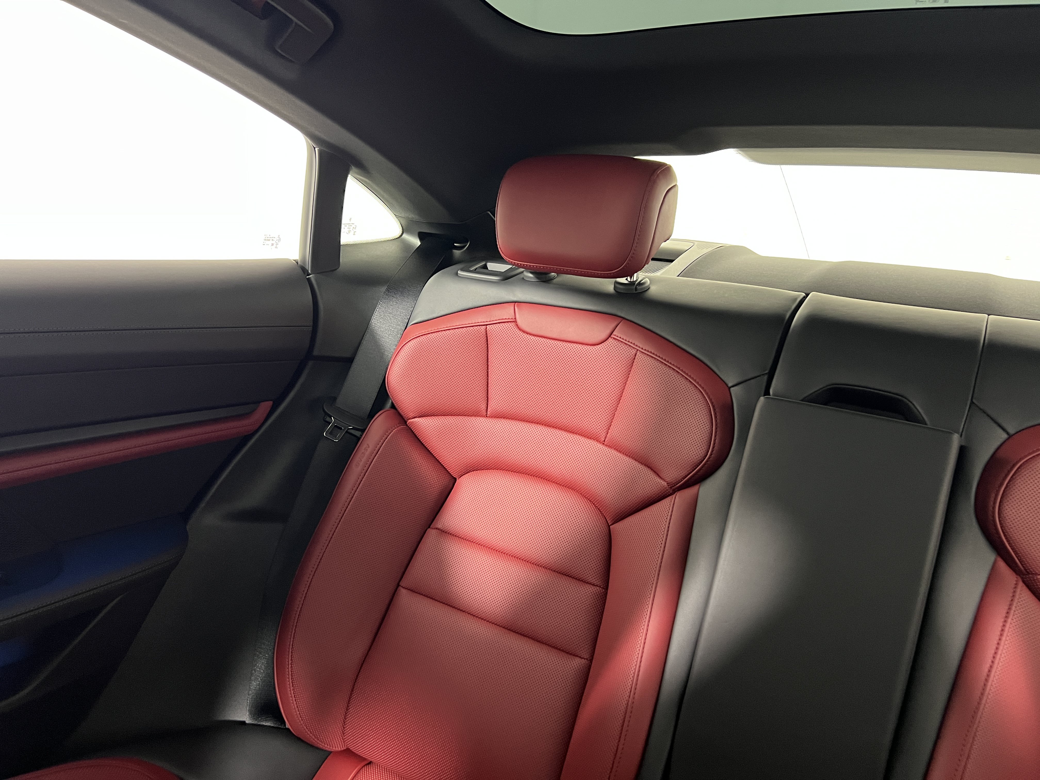 Certified 2023 Porsche Taycan 4S AWD/4WD image 15