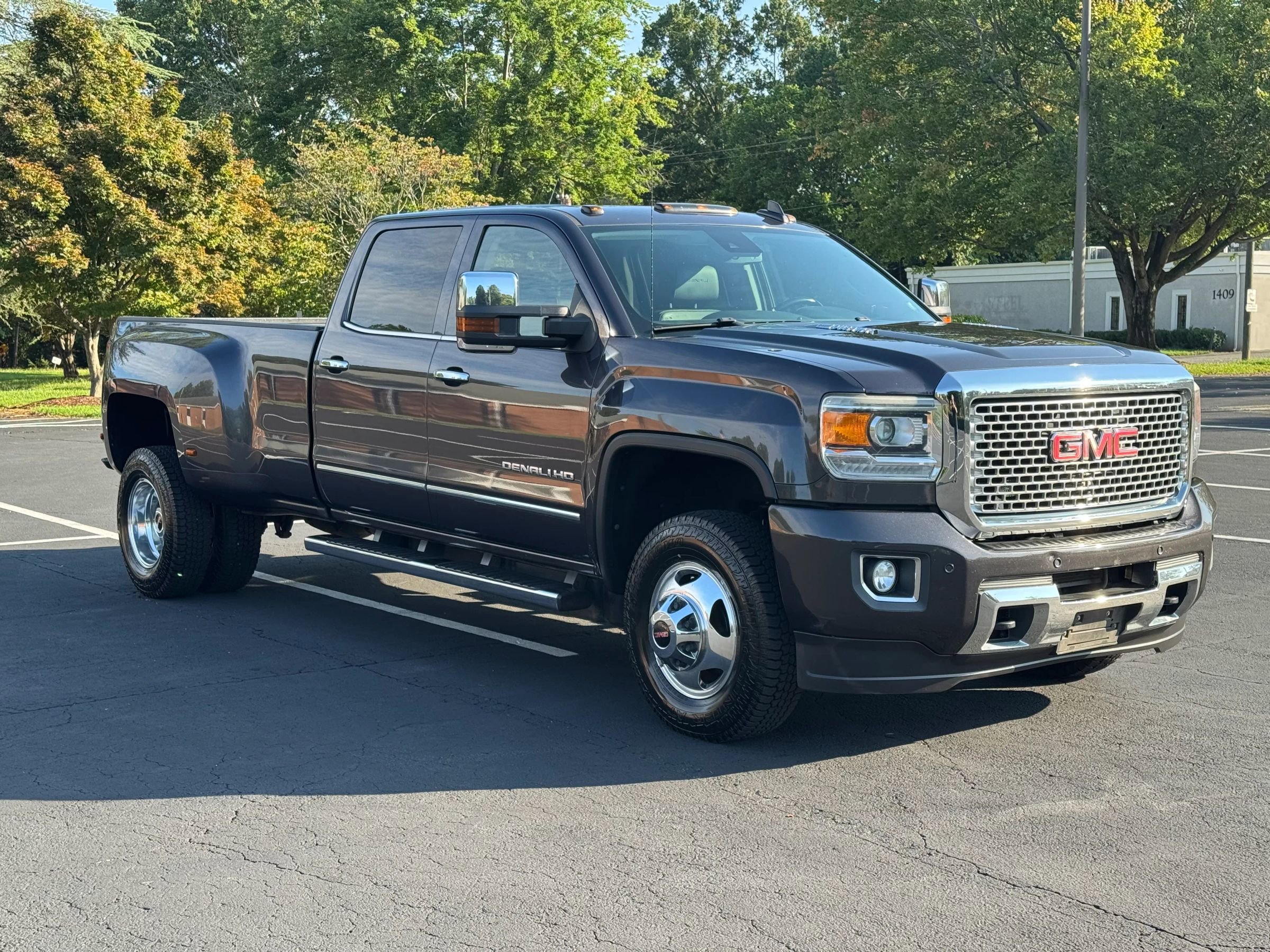Used 2016 GMC Sierra 3500 Denali w/ Duramax Plus Package image 4