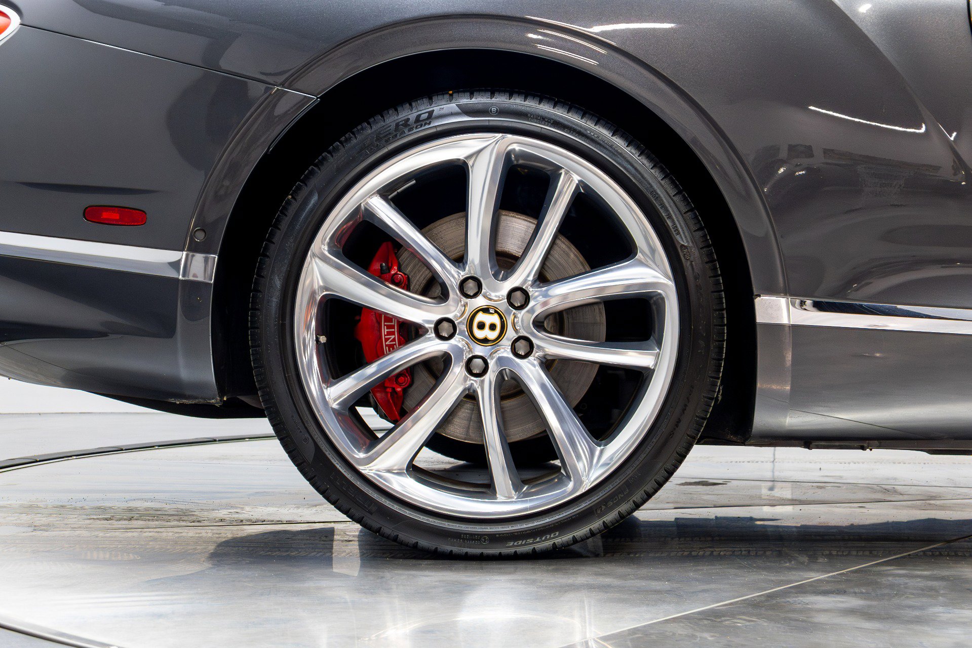 Used 2020 Bentley Continental GT image 20