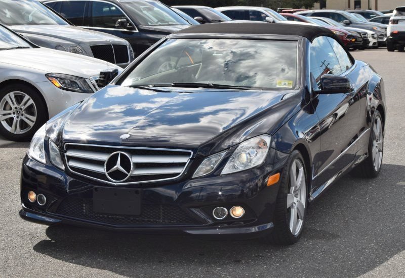 Used 2011 Mercedes-Benz E 550 Cabriolet image 2