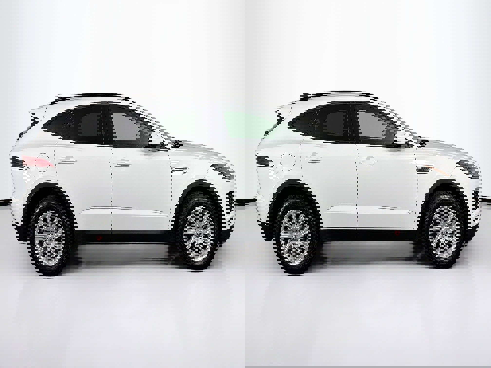 Used 2020 Jaguar E-PACE image 12