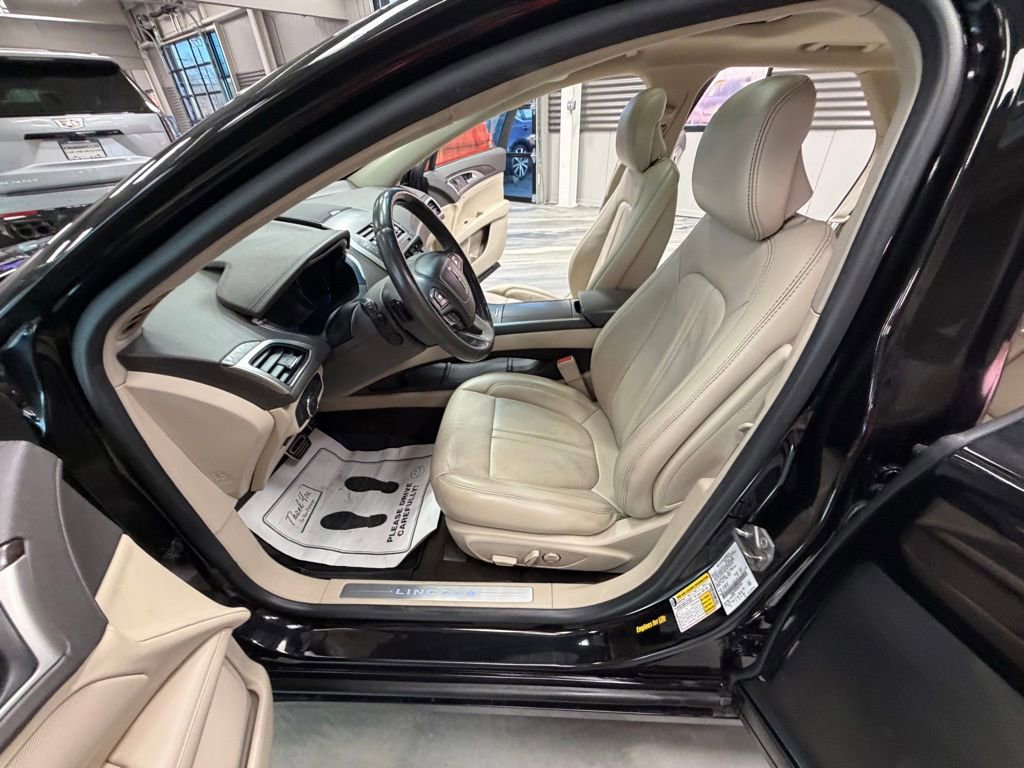 Used 2019 Lincoln MKZ Reserve w/ Reserve Plus Package AWD/4WD image 58