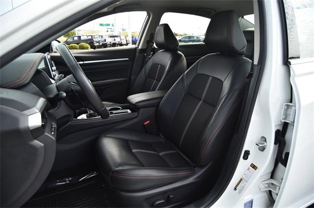 Used 2024 Nissan Altima 2.5 SR image 18