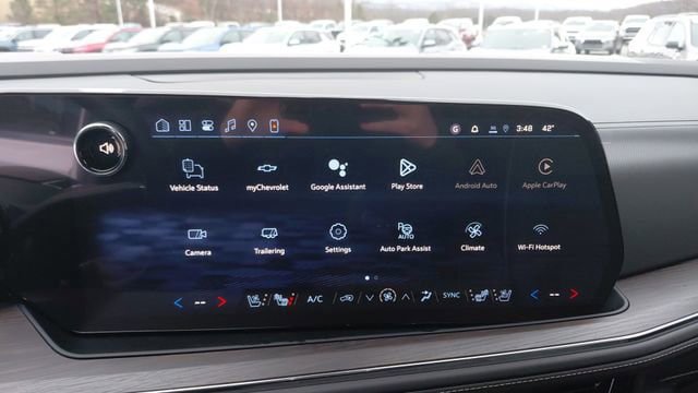 New 2026 Chevrolet Suburban Premier w/ Sun And Tow Package image 18