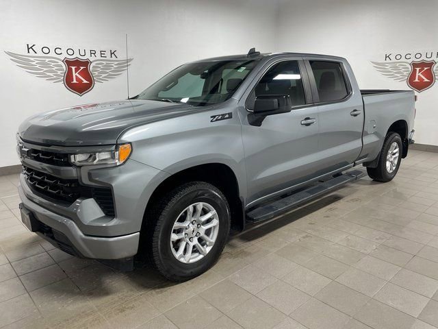 Used 2023 Chevrolet Silverado 1500 RST image 3