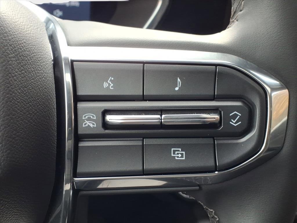 Used 2024 GMC Canyon Elevation w/ Convenience Package image 24