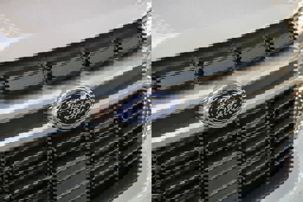 New 2024 Ford Maverick Lariat w/ 4K Tow Package image 5