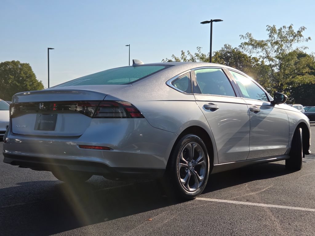 Certified 2023 Honda Accord EX image 22