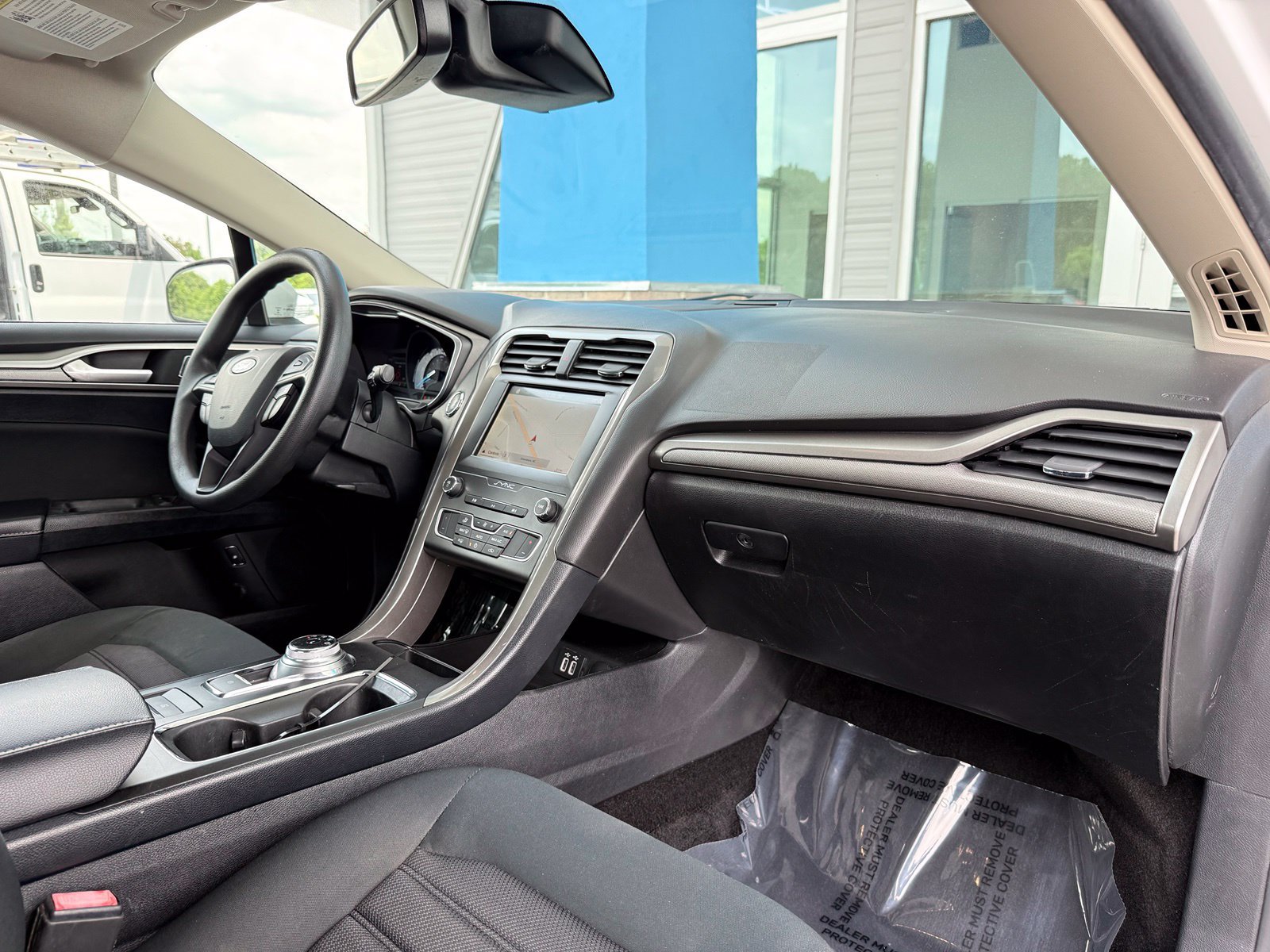 Used 2019 Ford Fusion SE FWD image 20