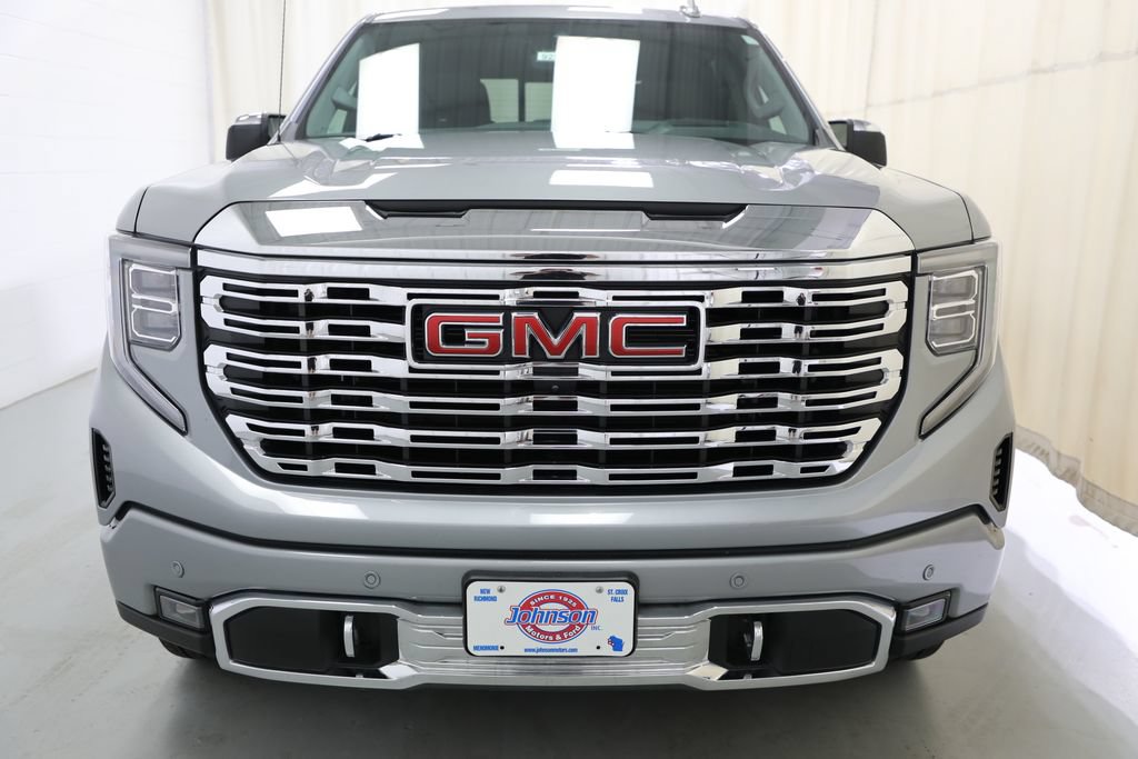 Used 2025 GMC Sierra 1500 Denali AWD/4WD image 9