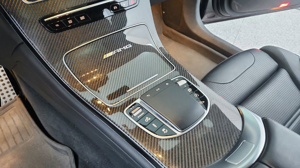 Used 2021 Mercedes-Benz GLC 63 AMG 4MATIC image 25