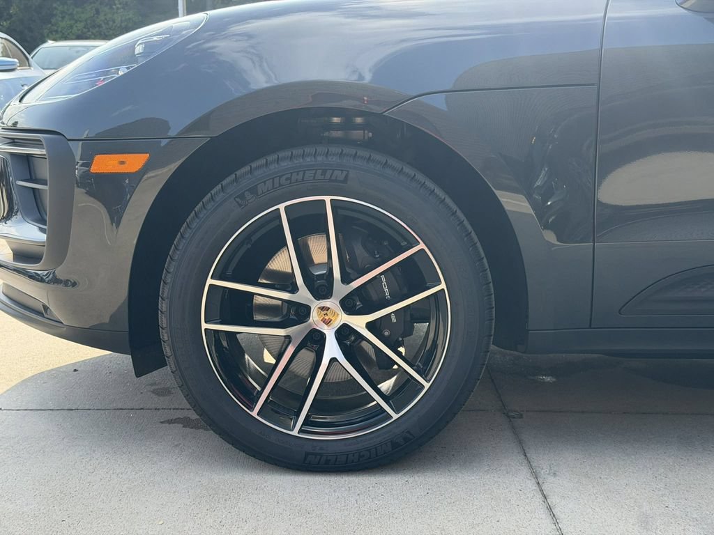 New 2026 Porsche Macan AWD/4WD image 11
