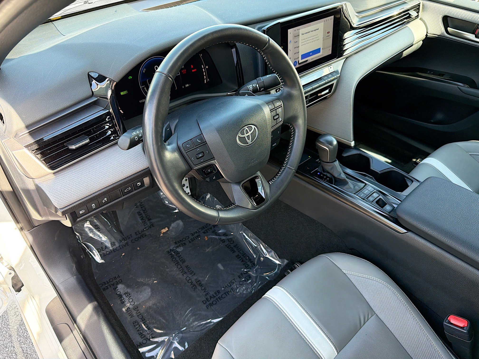 Used 2025 Toyota Camry SE image 24