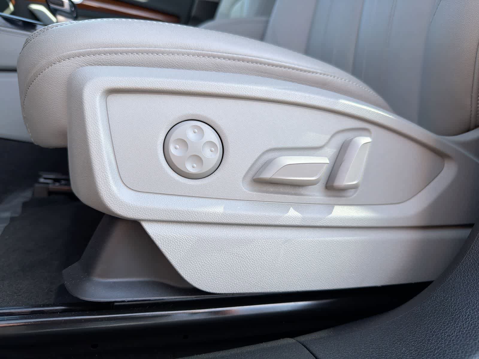 Used 2022 Audi Q5 2.0T Premium Plus image 18