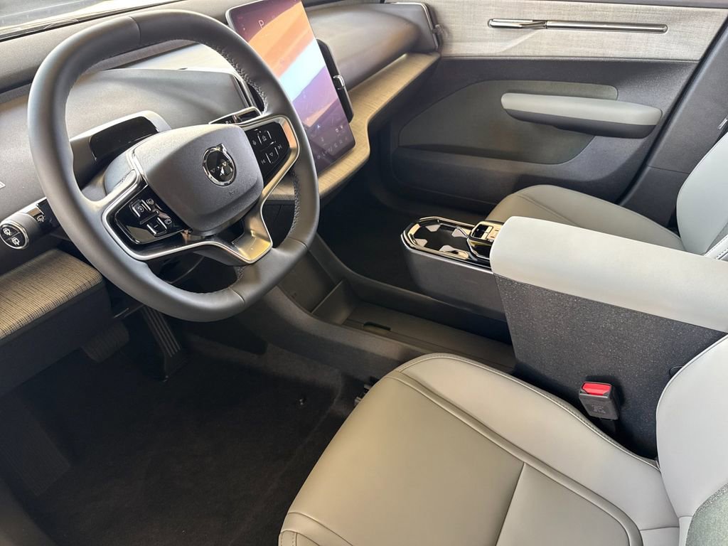 New 2026 Volvo EX30 Plus w/ Climate Package AWD/4WD image 9