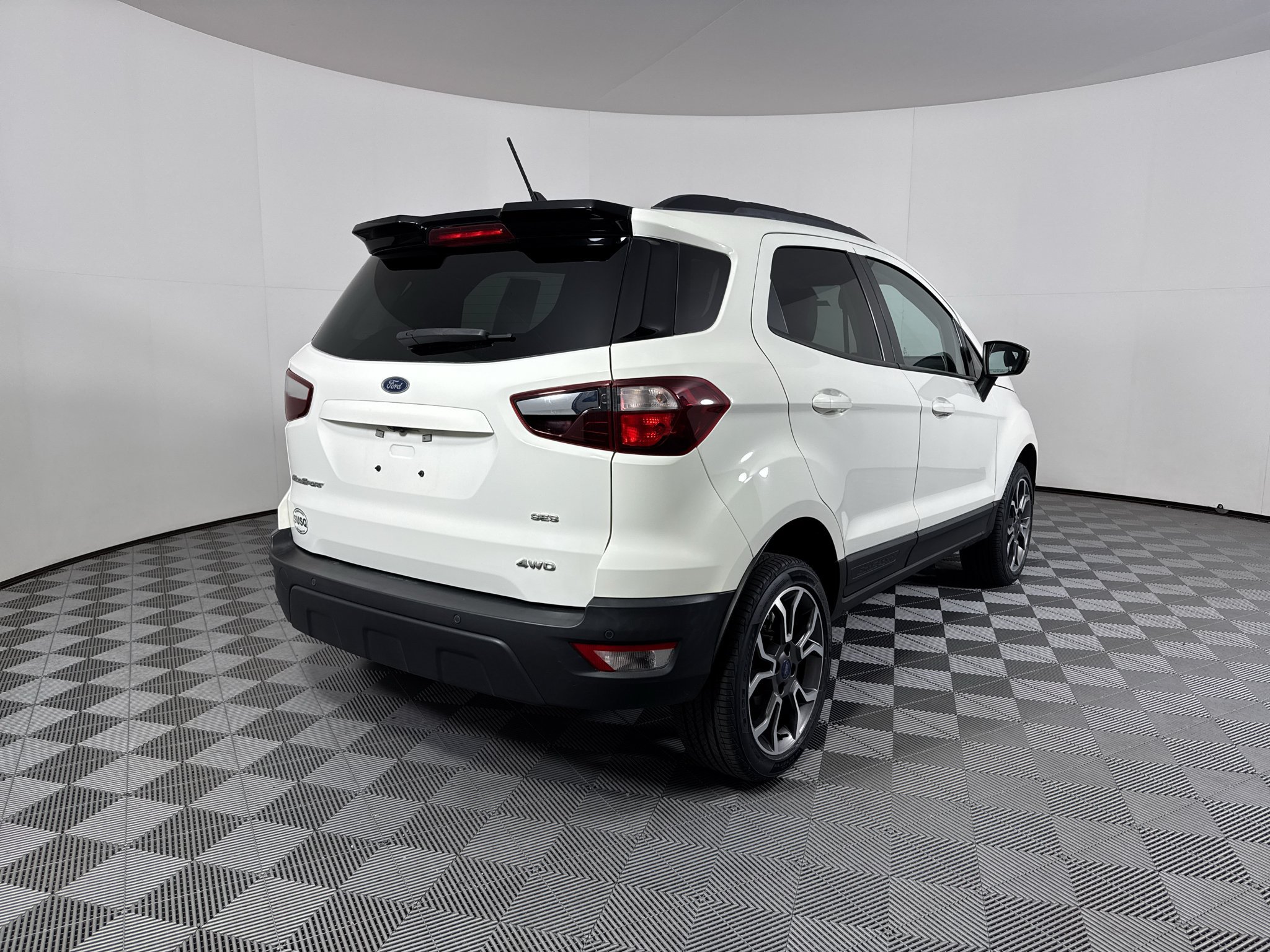 Used 2020 Ford EcoSport SES w/ SES Black Appearance Package AWD/4WD image 19
