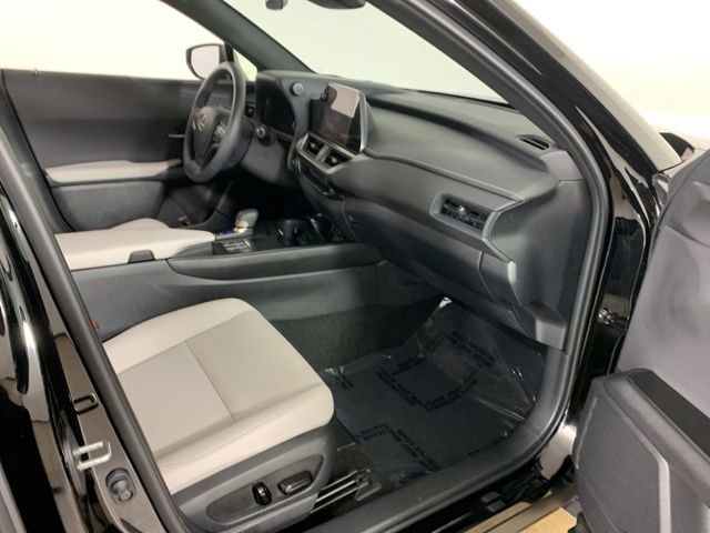 Used 2025 Lexus UX 300h AWD w/ Accessory Package (Z1) image 38