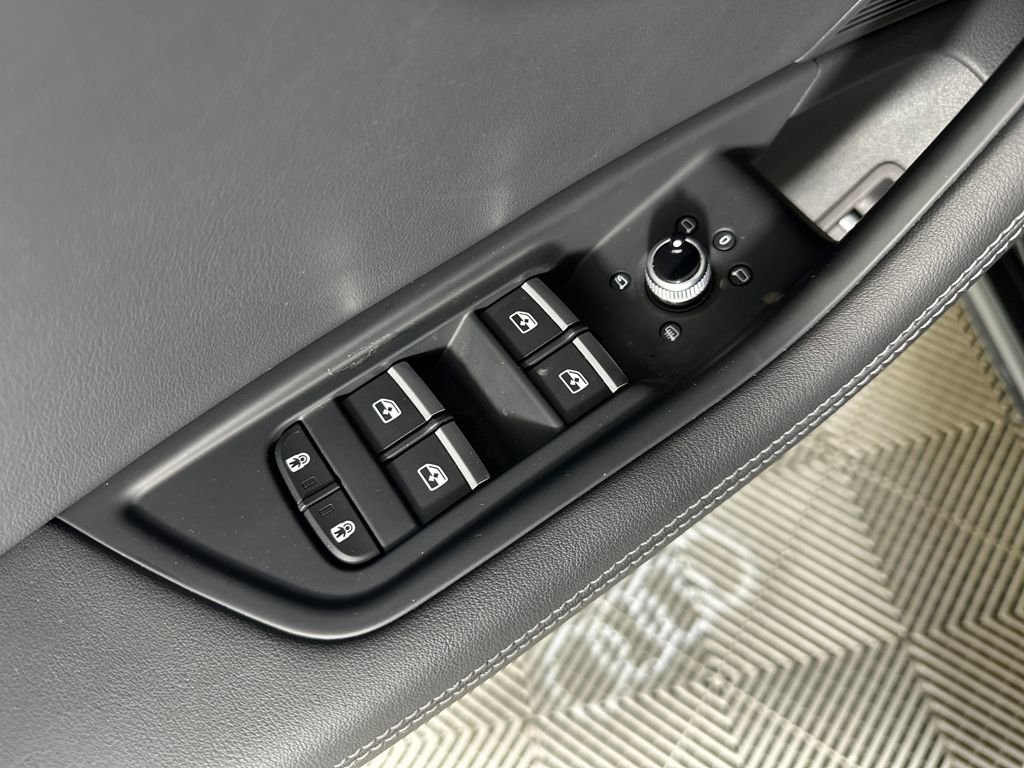 Used 2023 Audi A5 2.0T Premium Plus w/ Premium Plus image 11