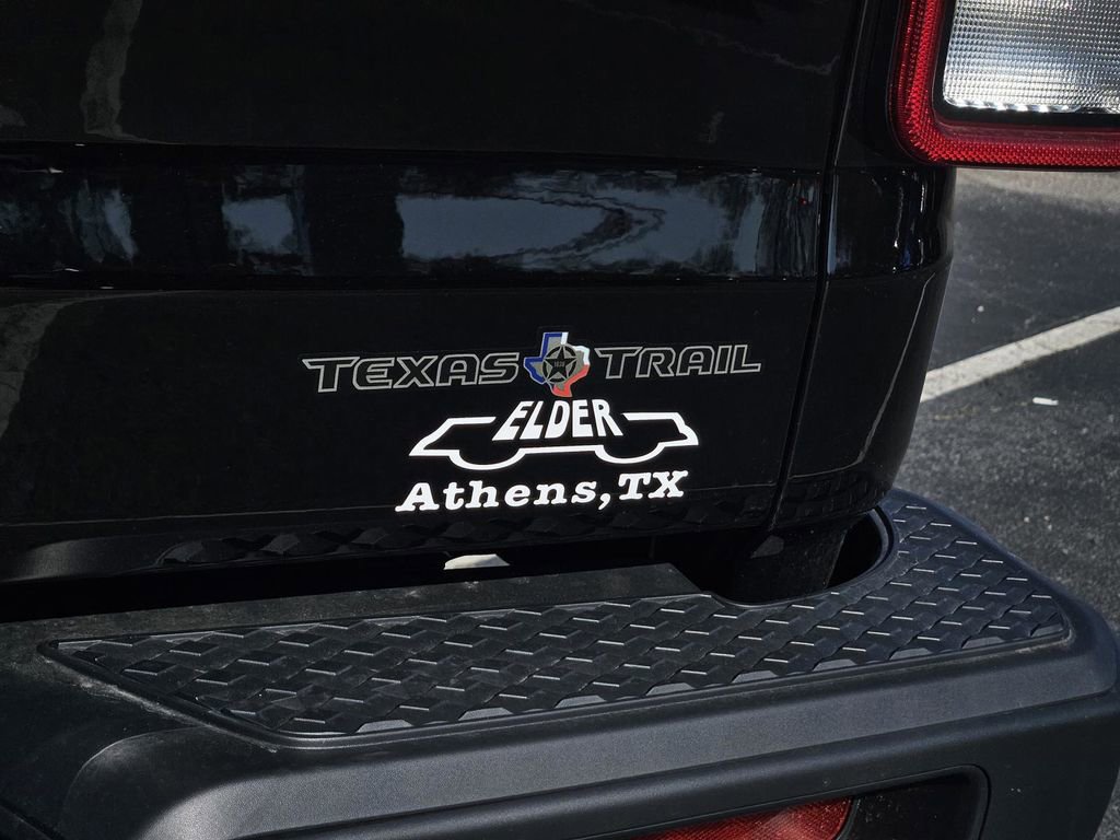 New 2026 Jeep Gladiator Sport AWD/4WD image 8