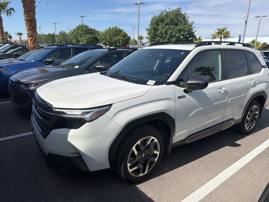Used 2025 Subaru Forester Limited w/ Popular Package AWD/4WD image 2