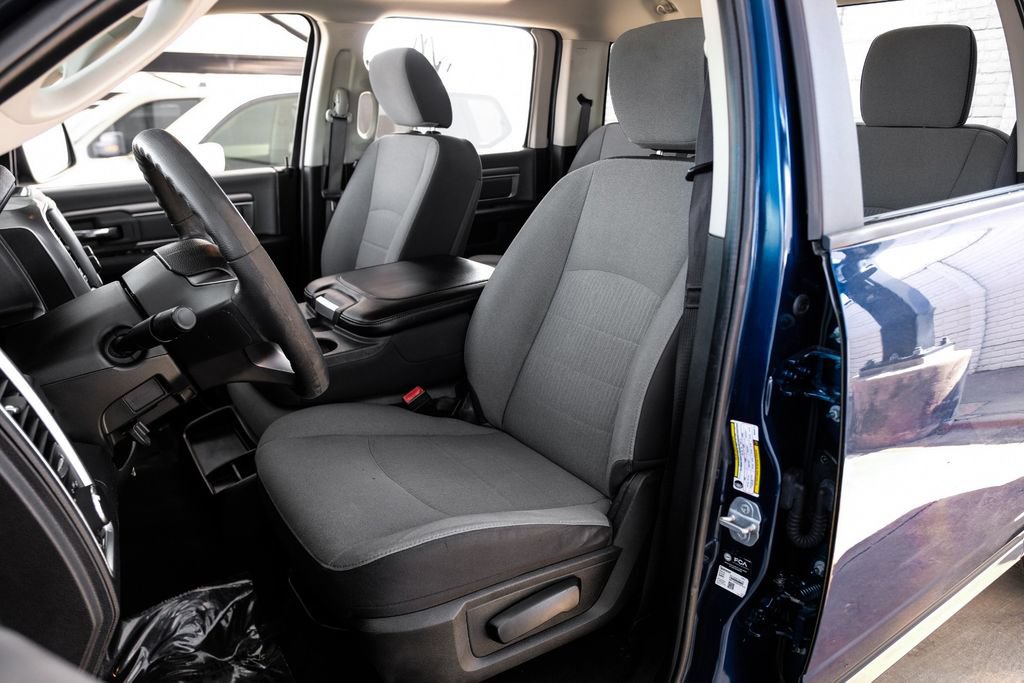 Used 2021 RAM 1500 Classic SLT image 28