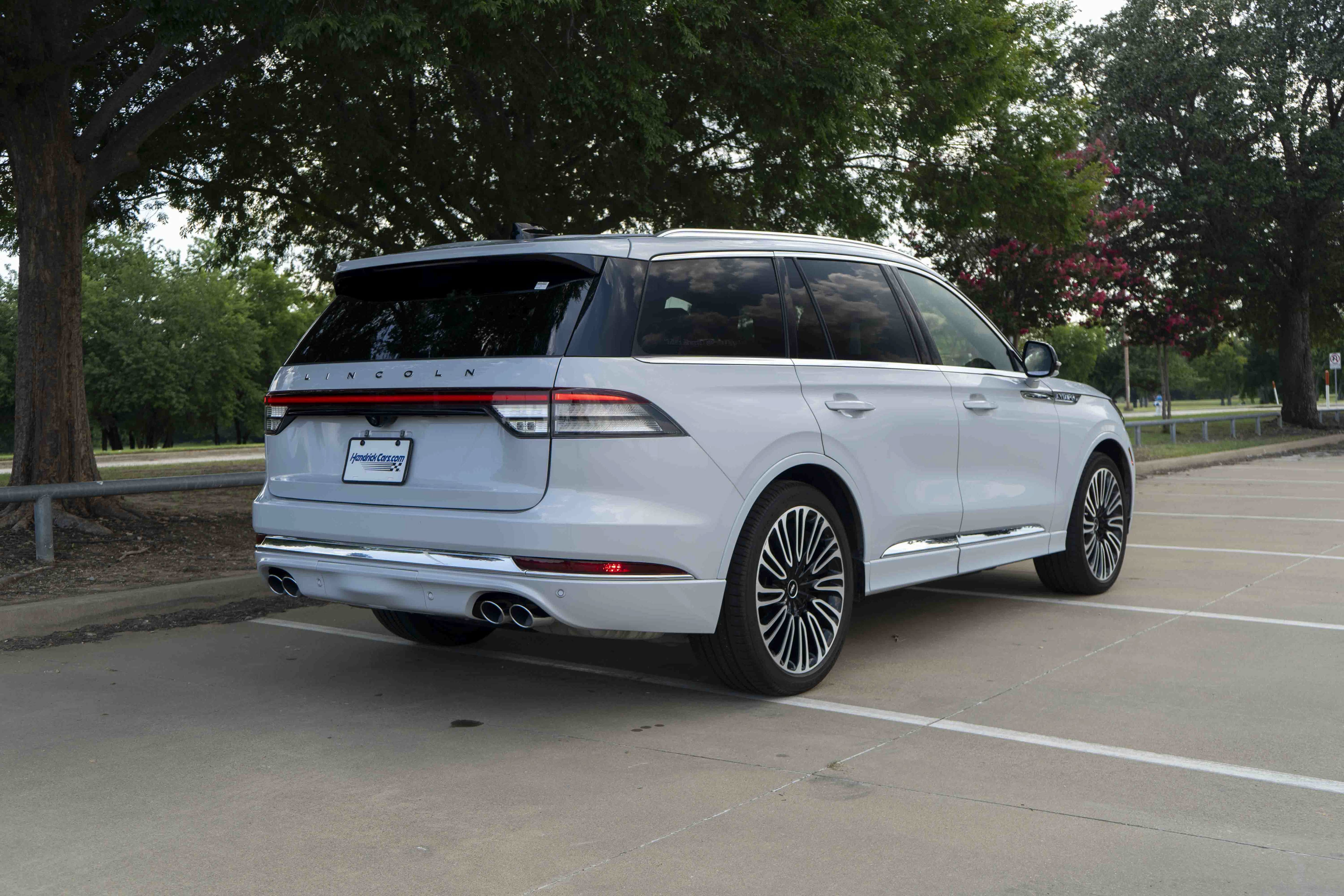 Used 2025 Lincoln Aviator Black Label AWD/4WD image 9