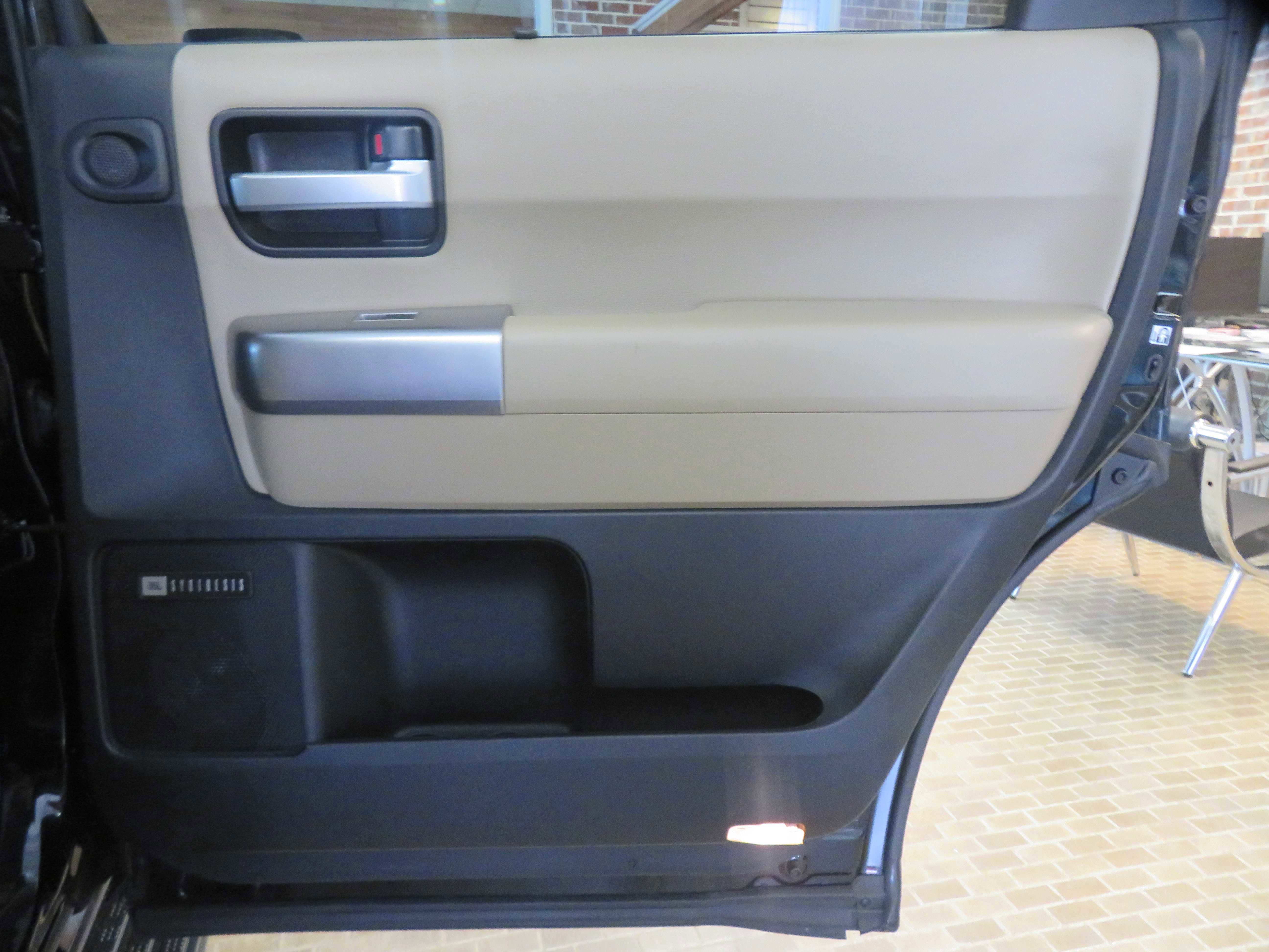 Used 2019 Toyota Sequoia Limited w/ Safety & Convenience Package RWD image 24