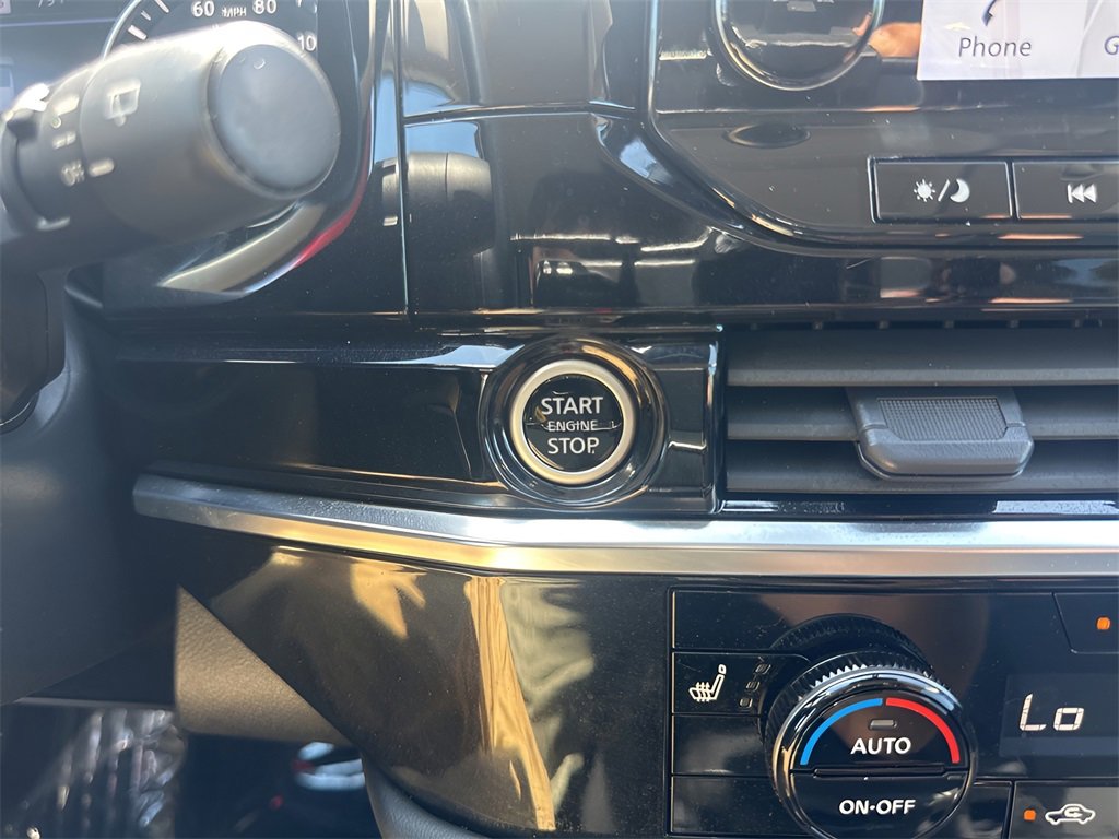 Used 2023 Nissan Pathfinder SL image 23