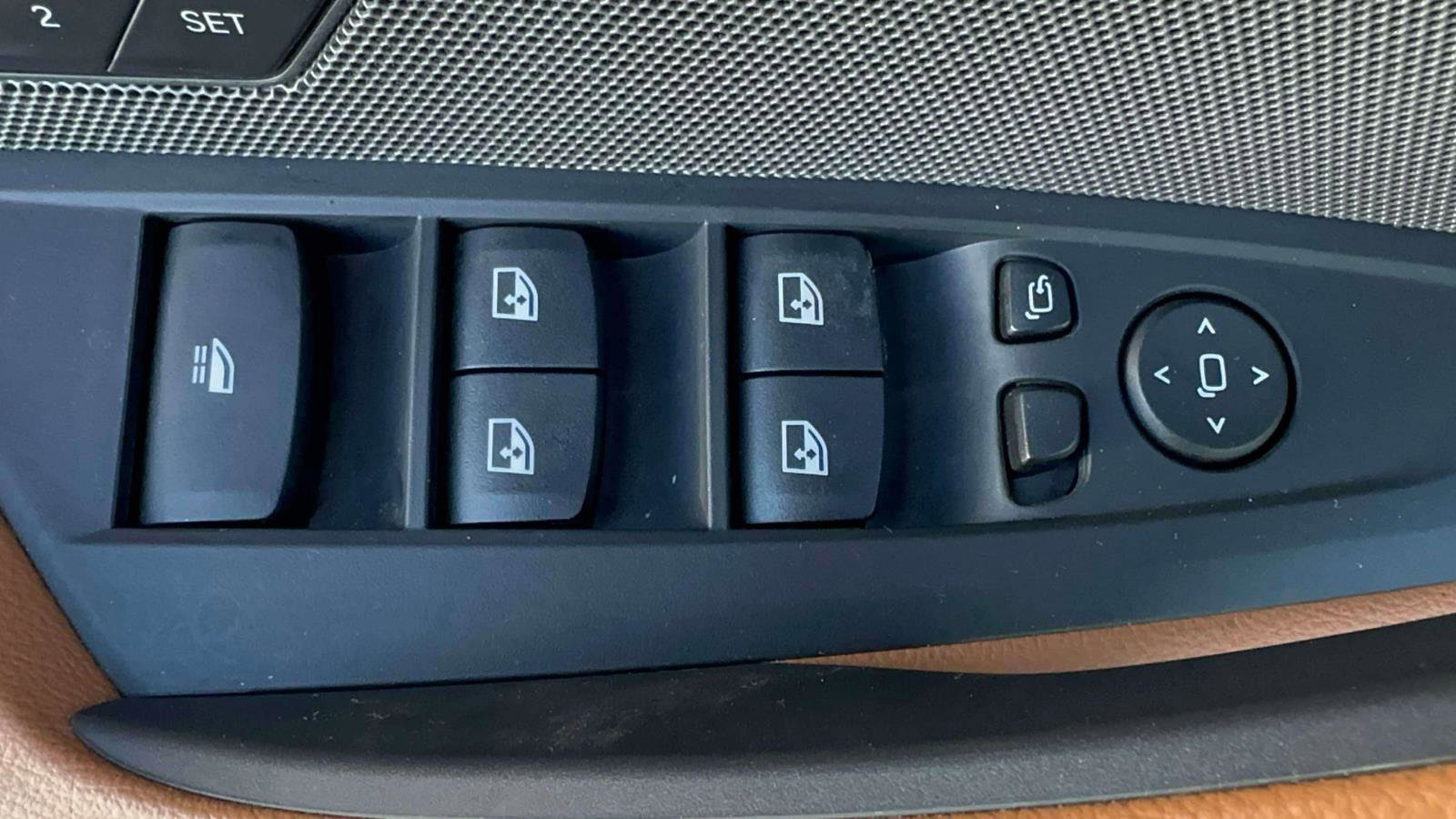 Used 2023 BMW 440i xDrive Convertible w/ Premium Package image 12