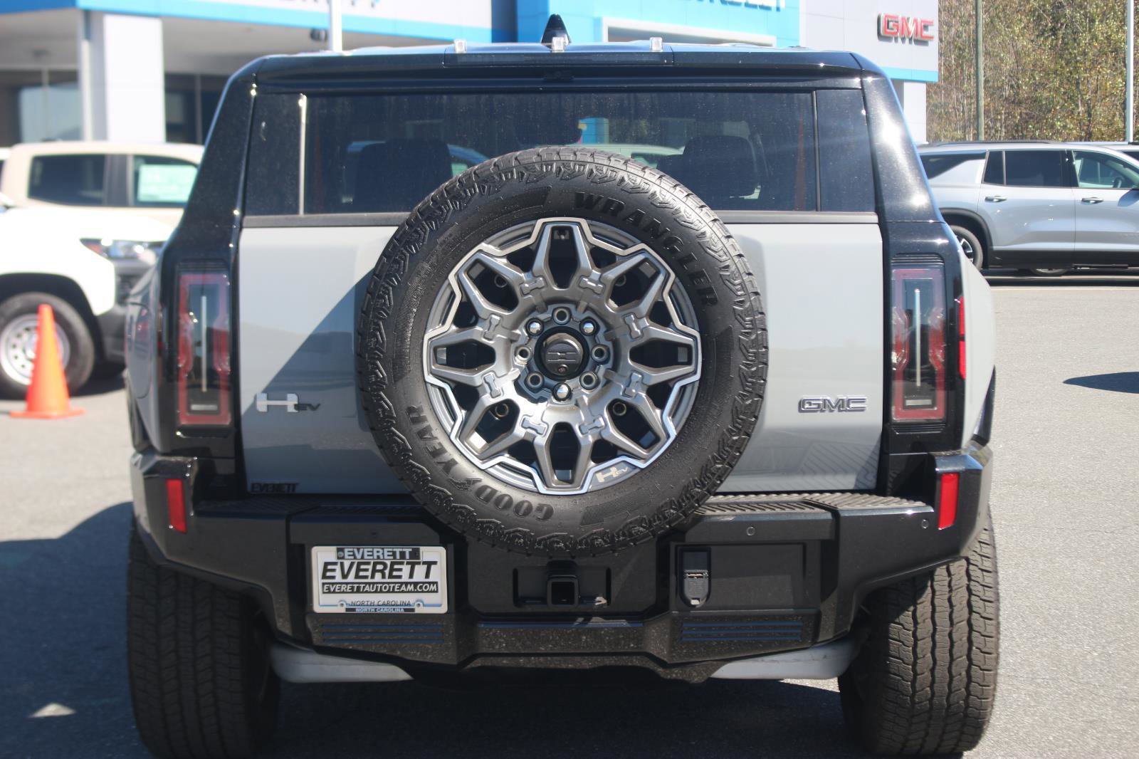 New 2024 GMC Hummer EV 3X image 6