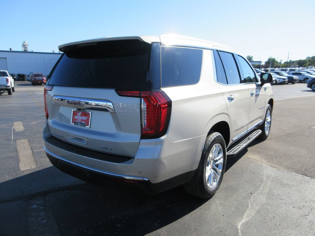Certified 2022 GMC Yukon SLT w/ SLT Premium Package AWD/4WD image 6