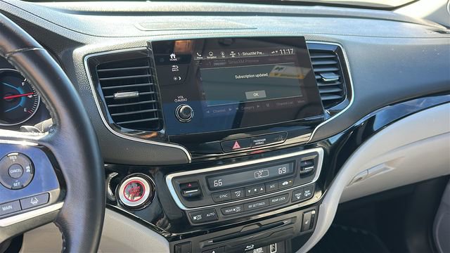 Used 2021 Honda Pilot Touring image 17