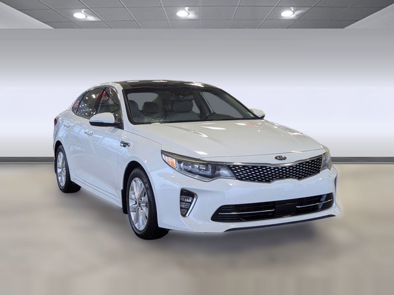 Used 2018 Kia Optima EX w/ Technology Package image 7