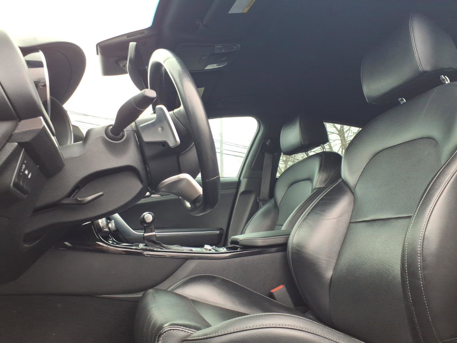 Used 2022 Kia Stinger GT-Line image 23