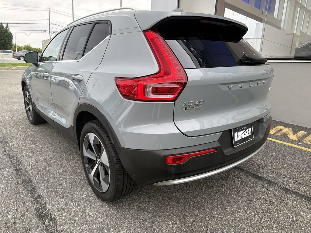 Certified 2024 Volvo XC40 B5 Plus w/ Climate Package AWD/4WD image 6