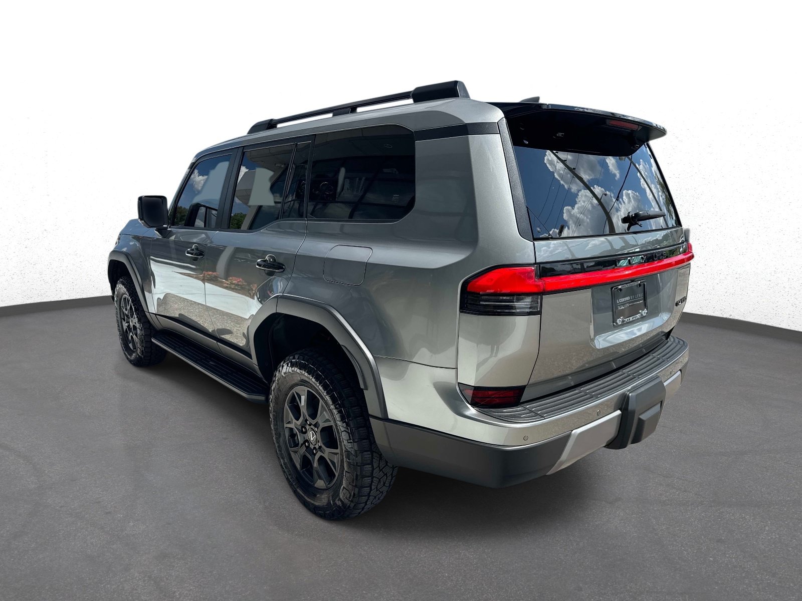 Used 2025 Lexus GX 550 w/ Accessory Package (CT) AWD/4WD image 5