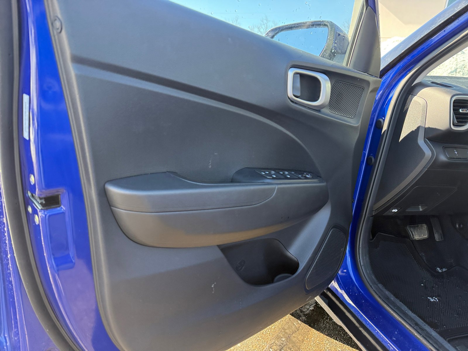 New 2025 Hyundai Venue SEL image 23