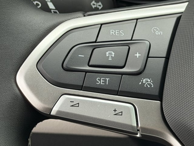 New 2027 Volkswagen Taos S FWD image 19