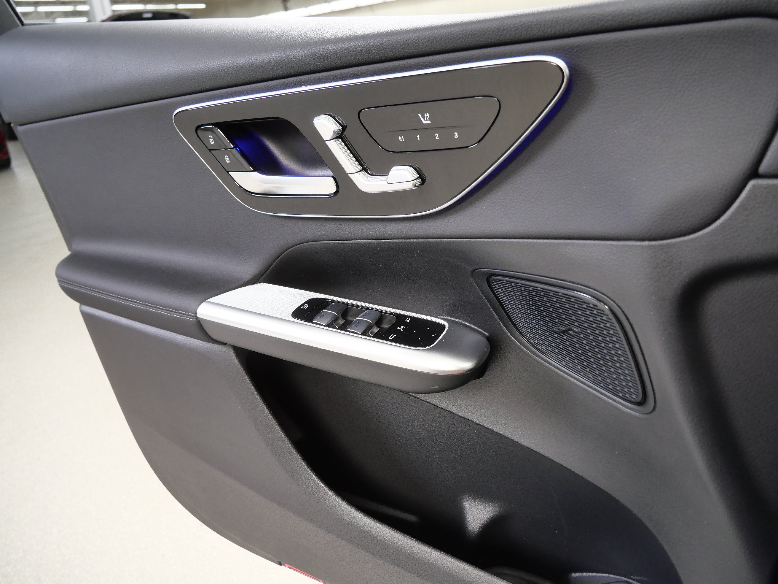 New 2026 Mercedes-Benz GLC 300 4MATIC image 13