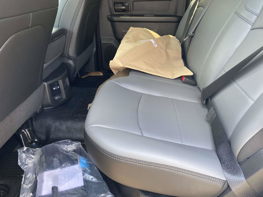 New 2027 RAM 4500 4x4 Crew Cab DRW image 9