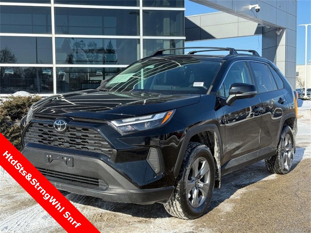 Used 2022 Toyota RAV4 XLE w/ Convenience Package image 8