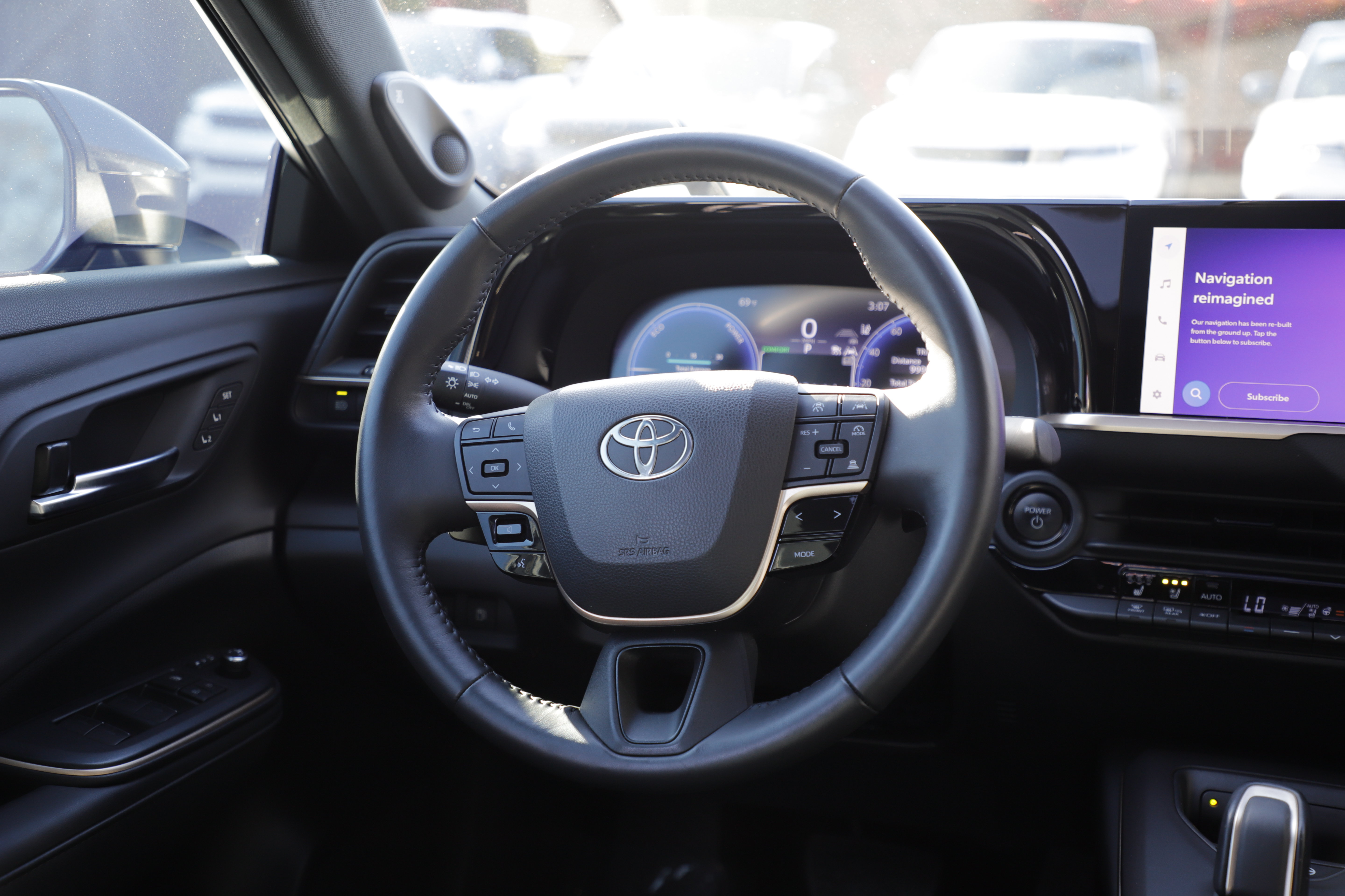 Used 2023 Toyota Crown Platinum AWD/4WD image 18