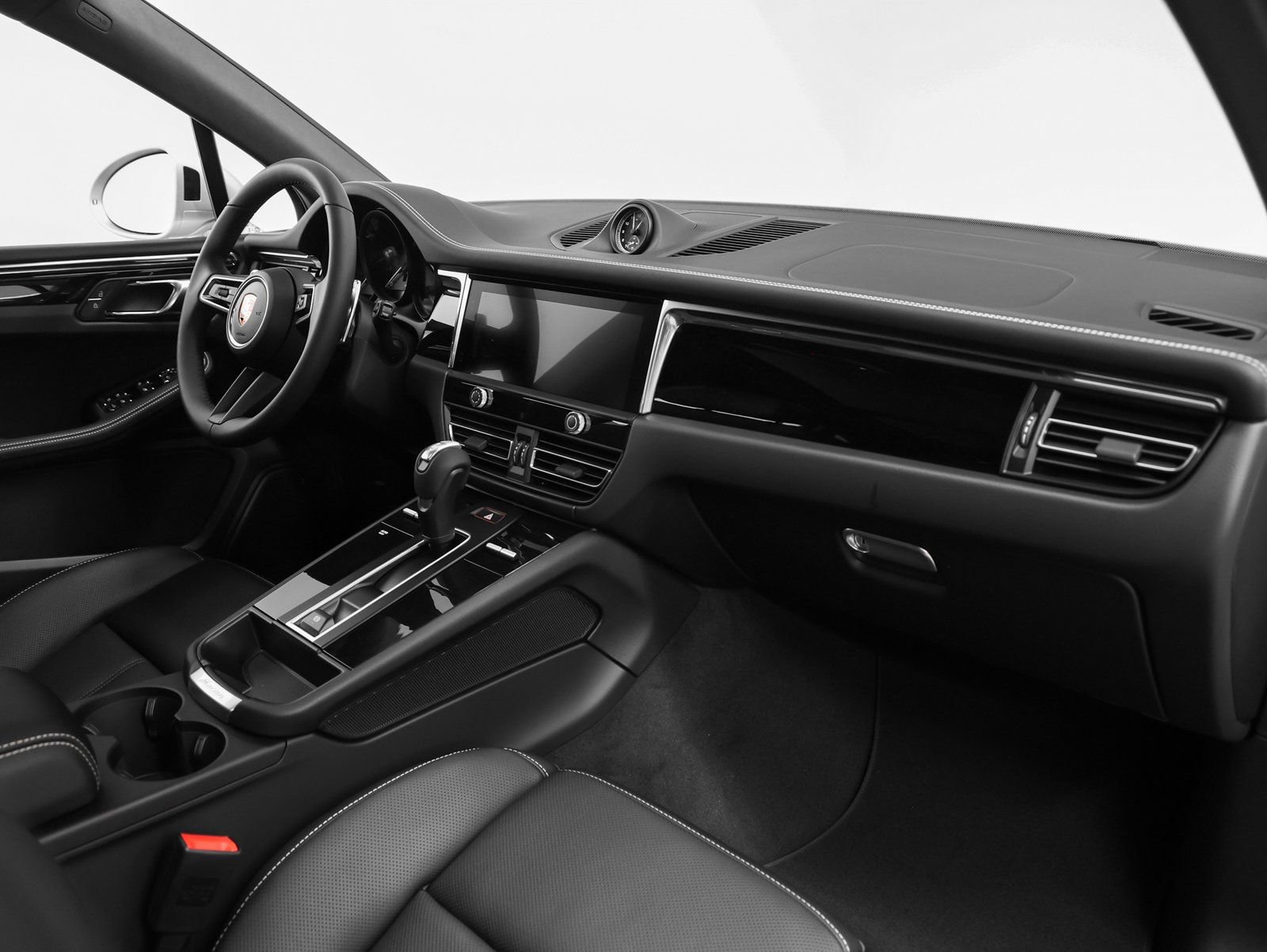 New 2026 Porsche Macan image 22